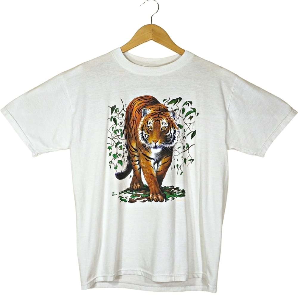 Tiger T-Shirt Size Medium
